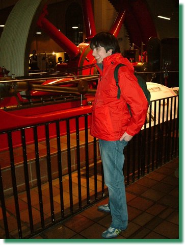 London011.JPG