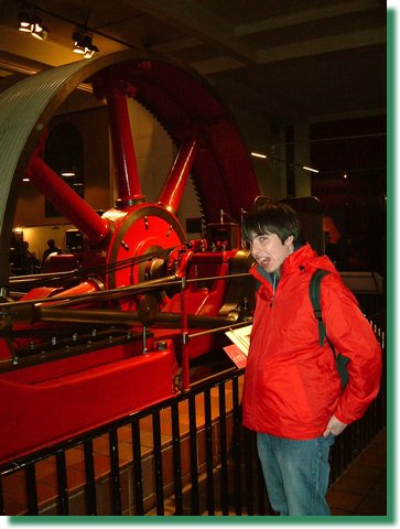 London012.JPG